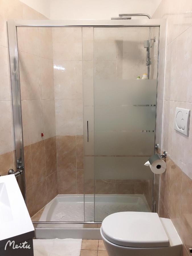 Romafullhouse Guesthouse Екстер'єр фото